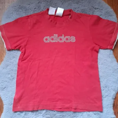 T-shirt adidas taille 10ans